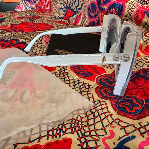 Judah Sunglasses by Gold the Label - Picture 13 of 14